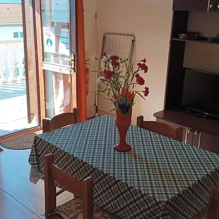 Malac Apartment *